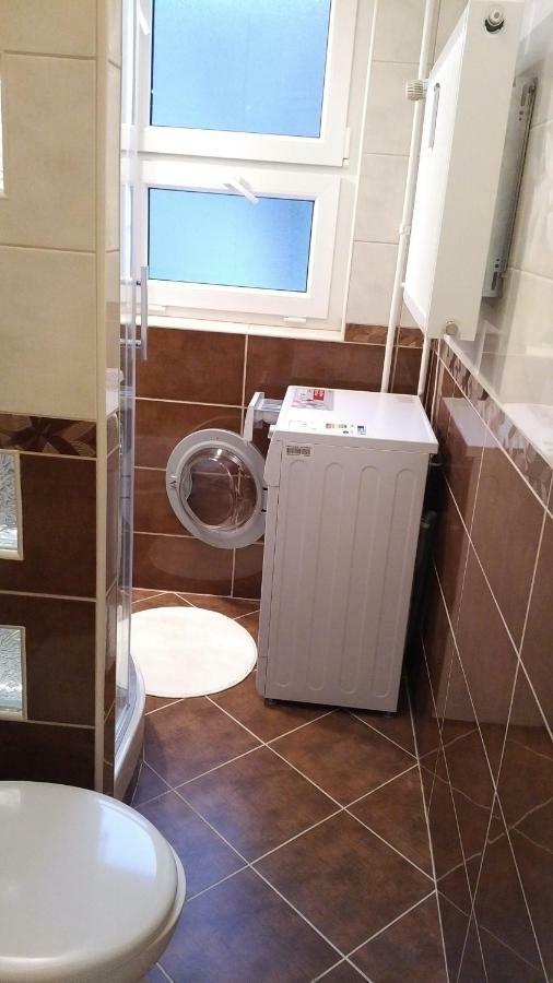 Heidi Apartman Szegedin Exterior foto